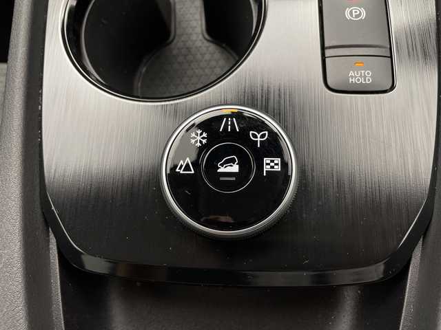 日産 エクストレイル X e－4ORCE 新潟県 2022(令4)年 3万km ブリリアントホワイトパール 純正メモリナビ/　フルセグTV/Bluetooth/プロパイロット/衝突被害軽減ブレーキ/レーンキープアシスト/レーダークルーズコントロール/アラウンドビューモニター/デジタルインナーミラー/ドライブレコーダー/D席パワーシート/全席シートヒーター/ステアリングヒーター/ETC/前後コーナーセンサー/横滑り防止装置/LEDヘッドライト