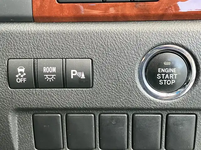 トヨタ アルファード 240S プライムセレクションⅡ 静岡県 2010(平22)年 9.5万km ブラック エンジンスタートボタン/パワーステアリング/パワーウィンドウ/スマートキー/Wオートエアコン/ALPINE製後席モニター/ETC/バックカメラ/SDナビ（CD/DVD/BT/フルセグ）/三列シート/オットマン/電動リアゲート/ウォークスルー/純正フロアマット/純正アルミホイール/両側パワースライドドア/布シート/ABS/横滑り防止装置/コーナーセンサー前後/オートライト/W+サイドエアバッグ/カーテンエアバッグ