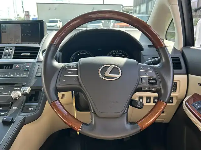 レクサス ＨＳ 250h バージョンL 愛知県 2016(平28)年 5.7万km ソニッククォーツ 純正メモリナビ/フルセグテレビ/バックカメラ/Bluetooth/ウィンカーミラー/クルーズコントロール/プッシュスタート/ビルトインETC