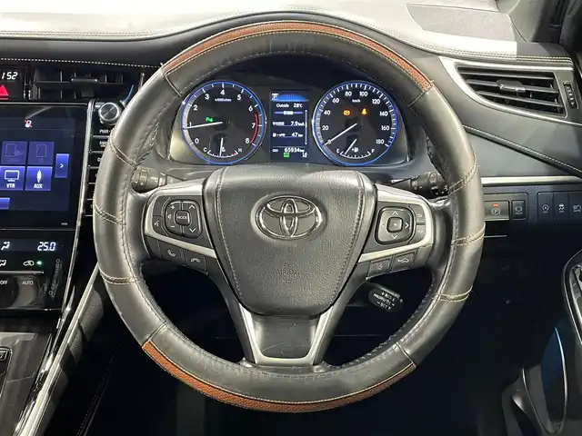 トヨタ ハリアー プログレス 愛知県 2017(平29)年 6.6万km ホワイトパールクリスタルシャイン 純正9インチメーカーオプションナビ/サンルーフ/JBLサウンド/衝突軽減ブレーキ/パノラミックビューモニター/レーダークルーズコントロール/ビルトインETC2.0/LEDヘッドライト/パワーシート/電動リアゲート/フルセグTV/Bluetooth/コーナーセンサー/レーンキープアシスト/オートハイビーム/プッシュスタート/USB接続/スマートキー/アイドリングストップ/ミュージックプレイヤー接続/純正フロアマット/純正アルミホイール/オートライト/トヨタセーフティセンス/インテリジェントクリアランスソナー/後期モデル/ハーフレザーシート/ウィンカーミラー/電動格納ミラー/フォグランプ/電動パーキングブレーキ/オートブレーキホールド/横滑り防止装置/ステアリングリモコン