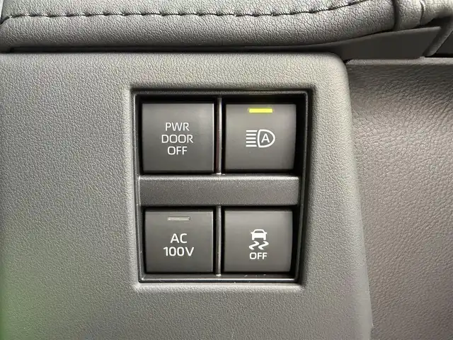 トヨタ アルファード ＰＨＥＶ エグゼクティブ ラウンジ 愛知県 2025(令7)年 0.1万km プラチナホワイトパールマイカ PHEV/ユニバーサルステップ/左右独立ムーンルーフ/置くだけ充電/純正１４インチディスプレイオーディオ/CD/DVDデッキ/ドラレコ/ETC2.0/デジタルインナーミラー/パノラミックビューモニター/リアエンターテインメント/JBLサウンド/ヘッドアップディスプレイ/トヨタチームメイト/トヨタセーフティセンス/ ・プリクラッシュセーフティ/ ・レーントレーシングアシスト/ ・レーダークルーズコントロール/ ・ブラインドスポットモニター/ ・クリアランスソナー/純正19インチアルミ