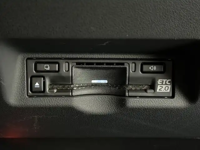 トヨタ アルファード ＰＨＥＶ エグゼクティブ ラウンジ 愛知県 2025(令7)年 0.1万km プラチナホワイトパールマイカ PHEV/ユニバーサルステップ/左右独立ムーンルーフ/置くだけ充電/純正１４インチディスプレイオーディオ/CD/DVDデッキ/ドラレコ/ETC2.0/デジタルインナーミラー/パノラミックビューモニター/リアエンターテインメント/JBLサウンド/ヘッドアップディスプレイ/トヨタチームメイト/トヨタセーフティセンス/ ・プリクラッシュセーフティ/ ・レーントレーシングアシスト/ ・レーダークルーズコントロール/ ・ブラインドスポットモニター/ ・クリアランスソナー/純正19インチアルミ