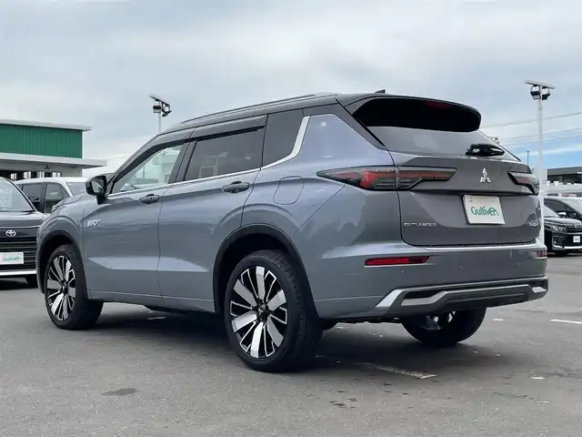 三菱 アウトランダー ＰＨＥＶ P エグゼクティブパッケージ 東京都 2024(令6)年 0.9万km グレーⅡ 純正メーカーナビ/BT/USB/HDMI/パノラマサンルーフ/ダイナミックサウンドYAMAHAアルティメット/置くだけ充電/デジタルインナーミラー/フルセグTV/全方位カメラ/レーダークルーズコントロール/前席パワーシート/前席メモリーシート/前席シートヒーター/ステアリングヒーター/パドルシフト/ドライブレコーダー前後/LEDヘッドライト/スマートキー