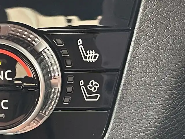 三菱 アウトランダー ＰＨＥＶ P エグゼクティブパッケージ 東京都 2024(令6)年 0.9万km グレーⅡ 純正メーカーナビ/BT/USB/HDMI/パノラマサンルーフ/ダイナミックサウンドYAMAHAアルティメット/置くだけ充電/デジタルインナーミラー/フルセグTV/全方位カメラ/レーダークルーズコントロール/前席パワーシート/前席メモリーシート/前席シートヒーター/ステアリングヒーター/パドルシフト/ドライブレコーダー前後/LEDヘッドライト/スマートキー