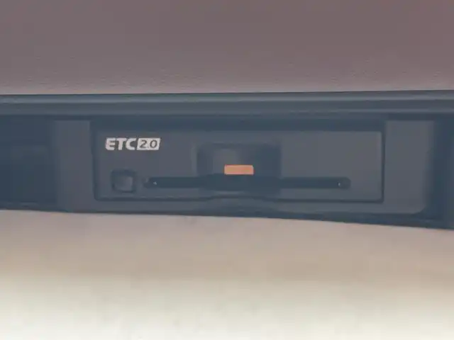 三菱 アウトランダー ＰＨＥＶ P エグゼクティブパッケージ 東京都 2024(令6)年 0.9万km グレーⅡ 純正メーカーナビ/BT/USB/HDMI/パノラマサンルーフ/ダイナミックサウンドYAMAHAアルティメット/置くだけ充電/デジタルインナーミラー/フルセグTV/全方位カメラ/レーダークルーズコントロール/前席パワーシート/前席メモリーシート/前席シートヒーター/ステアリングヒーター/パドルシフト/ドライブレコーダー前後/LEDヘッドライト/スマートキー