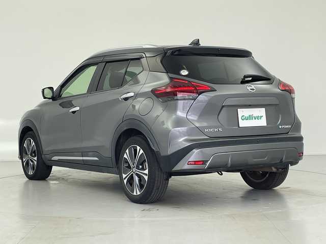 日産 キックス X 愛知県 2021(令3)年 5万km ダークメタルグレー/ピュアブラック 2トーン 純正９インチメモリナビ・フルセグTV/アラウンドビューモニター/ハーフレザーシート/プロパイロット/LEDヘッドライト/インテリジェントスマートルームミラー/ルーフレール/エマージェンシーブレーキ/アクセル踏み間違い防止/ETC