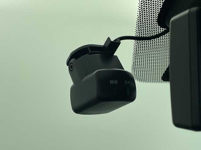 日産 キックス X 愛知県 2021(令3)年 5万km ダークメタルグレー/ピュアブラック 2トーン 純正９インチメモリナビ・フルセグTV/アラウンドビューモニター/ハーフレザーシート/プロパイロット/LEDヘッドライト/インテリジェントスマートルームミラー/ルーフレール/エマージェンシーブレーキ/アクセル踏み間違い防止/ETC