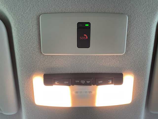 日産 キックス X 愛知県 2021(令3)年 5万km ダークメタルグレー/ピュアブラック 2トーン 純正９インチメモリナビ・フルセグTV/アラウンドビューモニター/ハーフレザーシート/プロパイロット/LEDヘッドライト/インテリジェントスマートルームミラー/ルーフレール/エマージェンシーブレーキ/アクセル踏み間違い防止/ETC