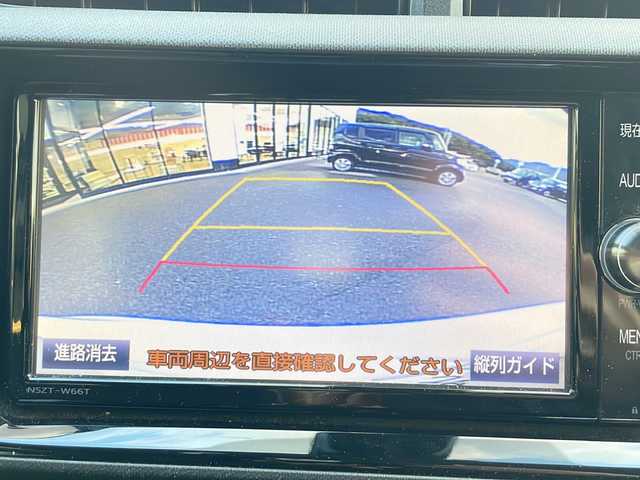 トヨタ アクア 兵庫県 2017(平29)年 7.5万km ライムホワイトパールクリスタルシャイン 社外ナビ（AM/FM/BT)/・フルセグTV/バックカメラ/レーンアシスト/オートライト/衝突軽減システム/横滑り防止/ステアリングスイッチ/車両接近通報装置/ECOモード/EVモード/LEDヘッドライト/ビルトインETC