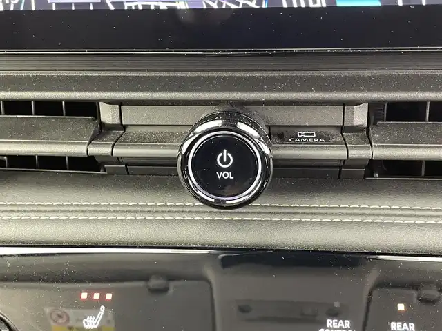 日産 セレナ ハイウェイスター V 福井県 2023(令5)年 5.6万km プリズムホワイト ４WD/プロパイロット/・衝突軽減ブレーキ/・車線逸脱警報機能/・レーンキープアシスト/・クルーズコントロール（追従有）/12.3インチナビゲーション/【AM/FM/Bluetooth/フルセグTV】/アラウンドビューモニター/ETC2.0/両側パワースライドドア/オートライト/LEDヘッドライド/コーナーセンサー/プッシュスタート/スマートキー/フロアマット