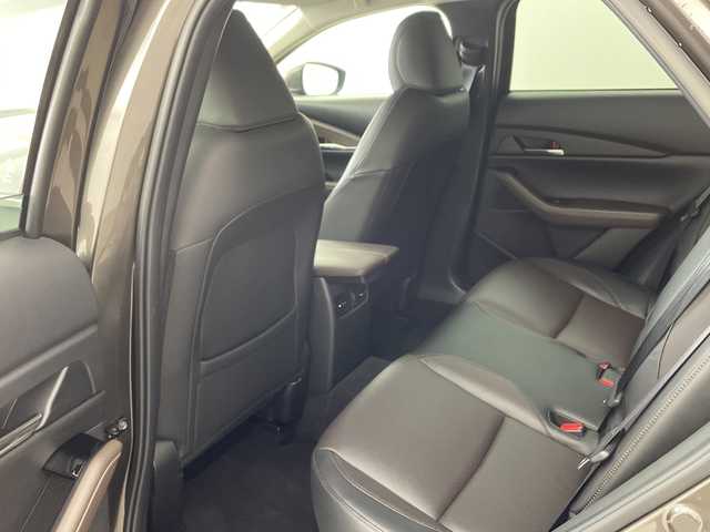 マツダ ＣＸ－３０ 20S Lパッケージ 兵庫県 2020(令2)年 2.1万km チタニウムフラッシュマイカ ・i-ACTIVSENSE/・スマートブレーキサポート/・スマートブレーキサポート（後進時）/・車間制御/・レーダークルーズコントロール/・オートマチックハイビーム/・速度標識警報/・ドライバーモニタリング/・前側方接近車両検知/・後側方接近車両検知/・車線逸脱警報システム/・ブラインドスポットモニター/・レーンキープアシストシステム/・前後パーキングセンサー/・純正8.8型SDナビ＆TV＆BT＆USB＆DVD/・360°カメラ/・黒革シート/・前席パワーシート/・前席シートヒーター/・運転席メモリーシート/・アイドリングストップ/・横滑り防止装置/・パワーバックドア/・革巻きステアリング/・ステアリングスイッチ/・ステアリングヒーター/・純正フロアマット/・電子パーキング/・オートホールド/・スマートキー/・プッシュスタート/・ビルトインETC/・電動格納ミラー/・LEDヘッドライト/・オートライト/・純正18インチアルミホイール