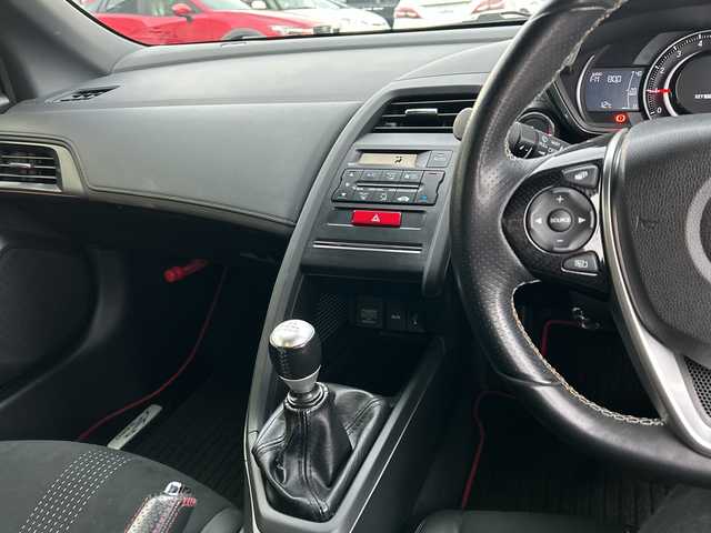 ホンダ Ｓ６６０ α 岐阜県 2016(平28)年 4.3万km プレミアムミスティックナイトパール 登録時走行距離42900ｋｍ/無限フロントスポイラー/無限マフラー/ハーフレザーシート/ＡＤＯＶＡＮタイヤ（ネオバ）/クルーズコントロール/純正アルミホイール/オートエアコン/ＵＳＢ入力端子/ＨＤＭＩ入力端子/純正フロアマット/フューエルタンクカバー/プッシュスタート/スマートキー/電動格納ミラー