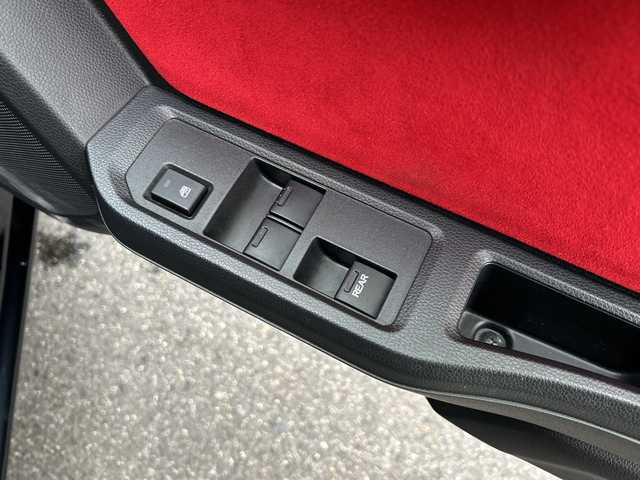 ホンダ Ｓ６６０ α 岐阜県 2016(平28)年 4.3万km プレミアムミスティックナイトパール 登録時走行距離42900ｋｍ/無限フロントスポイラー/無限マフラー/ハーフレザーシート/ＡＤＯＶＡＮタイヤ（ネオバ）/クルーズコントロール/純正アルミホイール/オートエアコン/ＵＳＢ入力端子/ＨＤＭＩ入力端子/純正フロアマット/フューエルタンクカバー/プッシュスタート/スマートキー/電動格納ミラー