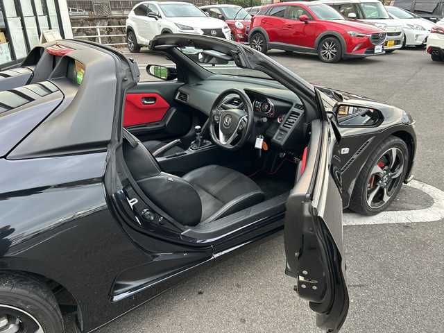 ホンダ Ｓ６６０ α 岐阜県 2016(平28)年 4.3万km プレミアムミスティックナイトパール 登録時走行距離42900ｋｍ/無限フロントスポイラー/無限マフラー/ハーフレザーシート/ＡＤＯＶＡＮタイヤ（ネオバ）/クルーズコントロール/純正アルミホイール/オートエアコン/ＵＳＢ入力端子/ＨＤＭＩ入力端子/純正フロアマット/フューエルタンクカバー/プッシュスタート/スマートキー/電動格納ミラー