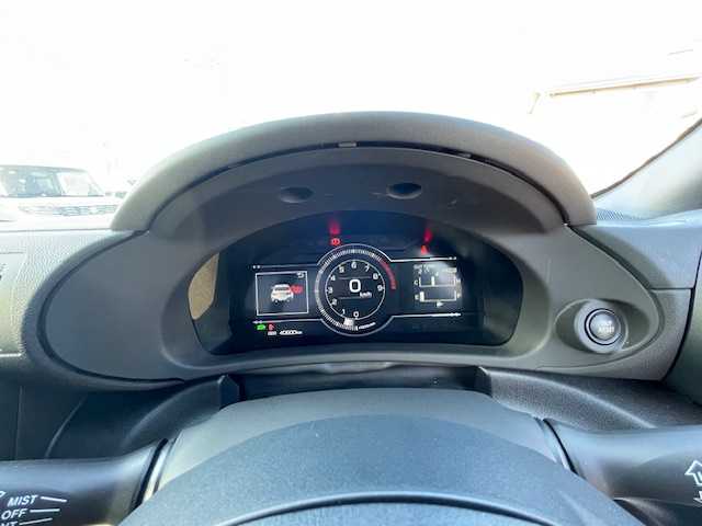 トヨタ ＧＲ８６ RC 静岡県 2022(令4)年 4.1万km クリスタルホワイトパール ●社外9インチディスプレイオーディオ/(BT/iPod)/●ヒルスタートアシスト/●LEDヘッドライト/●オートライト/●革巻きステアリング/●ステアリングスイッチ/●ETC/●SARDローダウン/●フジツボマフラー/●レベライザー/●ドアバイザー/●スマートキー/●プッシュスタート/●社外フロアマット/●社外17インチアルミホイール/(ENKEI)/●ダブル＋ニーSRS＋ABS