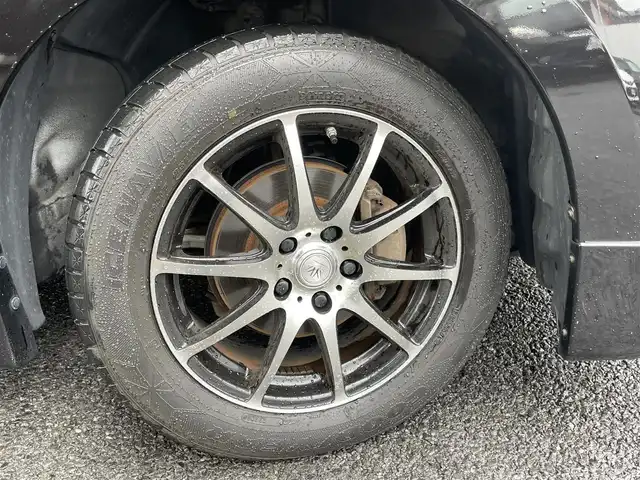 日産 エルグランド 250HWS アーバンクロム 埼玉県 2012(平24)年 12万km ファントムブラック (株)IDOMが運営する【じしゃロン鳩ヶ谷店】の自社ローン専用車両になりますこちらは現金またはオートローンご利用時の価格です。自社ローンご希望の方は別途その旨お申付け下さい/純正ナビ/フルセグTV/（CD/DVD/BT/AUX/AM/FM）/両側パワースライドドア/ETC/ハーフレザーシート/オットマン/スマートキー/プッシュスタート/社外アルミホイール/純正フロアマット/ドアバイザー/オートライト/フォグランプ