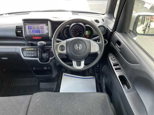 ホンダ Ｎ ＢＯＸ G 岩手県 2015(平27)年 12万km プレミアムホワイトパール (株)IDOMが運営する【じしゃロン盛岡店】の自社ローン専用車両になりますこちらは現金またはオートローンご利用時の価格です。自社ローンご希望の方は別途その旨お申付け下さい/純正メモリナビ/AM/FM/CD/DVD/SD/USB/BT/ワンセグTV/バックカメラ/ETC/両側PWスライドドア/CTBA/前席シートヒーター/カーテンエアバッグ/プッシュスタート/スマートキー/ドアバイザー/純正ラバー製フロアマット