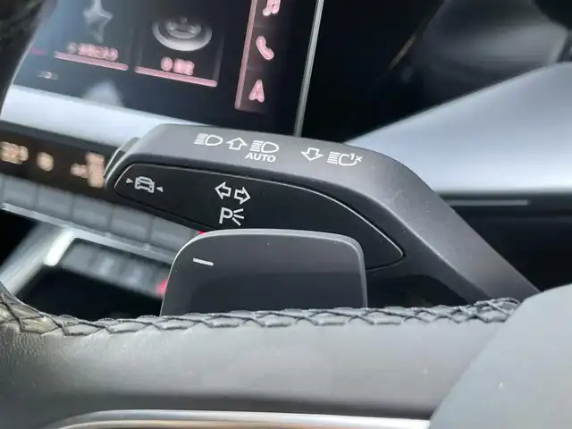 アウディ Ａ３ SB 30TFSI アドバンスド 石川県 2021(令3)年 1.8万km グレイシアホワイトメタリック 黒革シート/シートヒーター/衝突軽減ブレーキ/アダプティブクルーズコントロール/サイドアシスト/レーンキープアシスト/純正ナビ/フルセグＴＶ/バックカメラ/ＡｐｐｌｅＣａｒＰｌａｙ/置くだけ充電