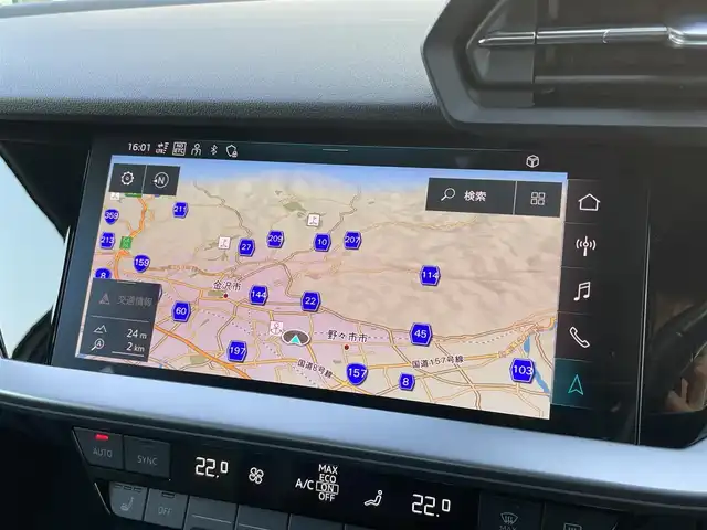アウディ Ａ３ SB 30TFSI アドバンスド 石川県 2021(令3)年 1.8万km グレイシアホワイトメタリック 黒革シート/シートヒーター/衝突軽減ブレーキ/アダプティブクルーズコントロール/サイドアシスト/レーンキープアシスト/純正ナビ/フルセグＴＶ/バックカメラ/ＡｐｐｌｅＣａｒＰｌａｙ/置くだけ充電
