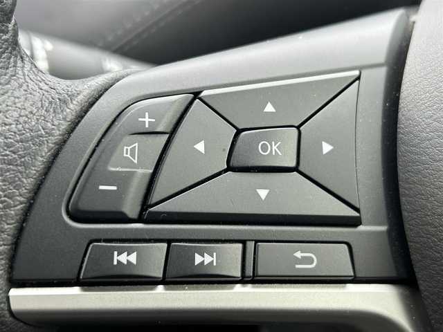 日産 セレナ e－パワー ハイウェイスター V 和歌山県 2021(令3)年 1.4万km ブリリアントホワイトパール 純正ナビ/フルセグTV/デジタルインナーミラー/アラウンドビューモニター/純正フリップダウンモニター/（BT/CD/DVD）/プロパイロット/エマージェンシーブレーキ/ブラインドスポットモニター/踏み間違い防止機能/前後コーナーセンサー/両側パワースライドドア/前後ドラレコ/リアサンシェード/LEDヘッドライト/オートライト/オートマチックハイビーム