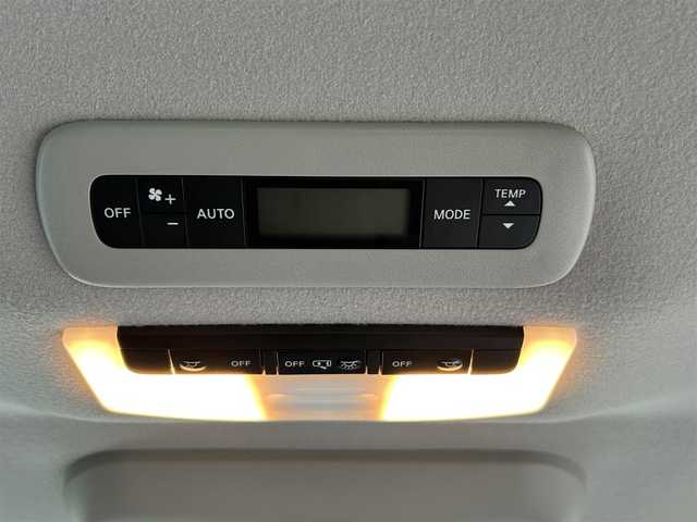 日産 セレナ e－パワー ハイウェイスター V 和歌山県 2021(令3)年 1.4万km ブリリアントホワイトパール 純正ナビ/フルセグTV/デジタルインナーミラー/アラウンドビューモニター/純正フリップダウンモニター/（BT/CD/DVD）/プロパイロット/エマージェンシーブレーキ/ブラインドスポットモニター/踏み間違い防止機能/前後コーナーセンサー/両側パワースライドドア/前後ドラレコ/リアサンシェード/LEDヘッドライト/オートライト/オートマチックハイビーム