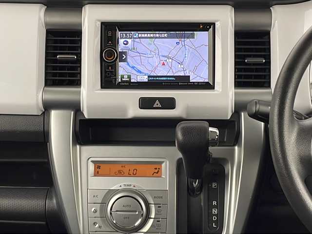スズキ ハスラー G 新潟県 2015(平27)年 4.4万km パールホワイト 4WD/社外ナビ/　　ワンセグ/CD/DVD/BT/バックカメラ/シートヒーター/アイドリングストップ/ダウンヒルアシストコントロール/オートエアコン/スマートキー