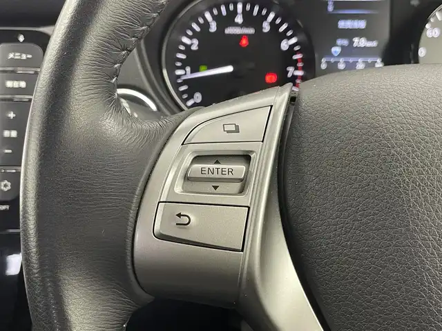 日産 エクストレイル 20X エマージェンシーブレーキ 埼玉県 2017(平29)年 1.8万km ダイヤモンドブラック 4WD 純正８インチナビ　バックカメラ　ビルトインＥＴＣ　ミラーヒーター　カプロンシート　シートヒーター　純正マット　スマートキー　オートライト　ＣＤ　ＤＶＤ　Ｂｌｕｅｔｏｏｔｈ　地デジＴＶ　