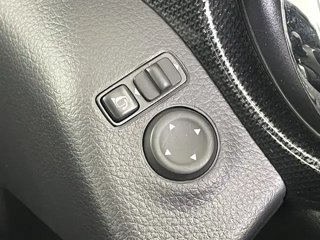 日産 エクストレイル 20X エマージェンシーブレーキ 埼玉県 2017(平29)年 1.8万km ダイヤモンドブラック 4WD 純正８インチナビ　バックカメラ　ビルトインＥＴＣ　ミラーヒーター　カプロンシート　シートヒーター　純正マット　スマートキー　オートライト　ＣＤ　ＤＶＤ　Ｂｌｕｅｔｏｏｔｈ　地デジＴＶ　