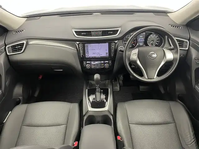 日産 エクストレイル 20X エマージェンシーブレーキ 埼玉県 2017(平29)年 1.8万km ダイヤモンドブラック 4WD 純正８インチナビ　バックカメラ　ビルトインＥＴＣ　ミラーヒーター　カプロンシート　シートヒーター　純正マット　スマートキー　オートライト　ＣＤ　ＤＶＤ　Ｂｌｕｅｔｏｏｔｈ　地デジＴＶ　
