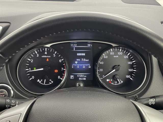 日産 エクストレイル 20X エマージェンシーブレーキ 埼玉県 2017(平29)年 1.8万km ダイヤモンドブラック 4WD 純正８インチナビ　バックカメラ　ビルトインＥＴＣ　ミラーヒーター　カプロンシート　シートヒーター　純正マット　スマートキー　オートライト　ＣＤ　ＤＶＤ　Ｂｌｕｅｔｏｏｔｈ　地デジＴＶ　