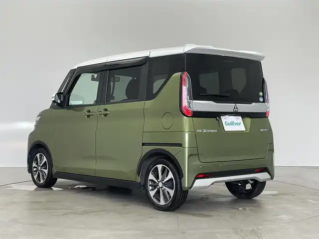 三菱 ｅＫクロススペース G プラスエディション 埼玉県 2021(令3)年 2.4万km 緑／白 純正９インチナビ　マルチアラウンドビューモニター　ＥＴＣ２．０　シートヒーター　衝突軽減　両側パワースライドドア　ハンズフリー　サーキュレーター　ドラレコ　ＬＥＤライト　コーナーセンサー　　地デジ