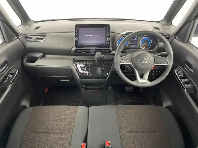 三菱 ｅＫクロススペース G プラスエディション 埼玉県 2021(令3)年 2.4万km 緑／白 純正９インチナビ　マルチアラウンドビューモニター　ＥＴＣ２．０　シートヒーター　衝突軽減　両側パワースライドドア　ハンズフリー　サーキュレーター　ドラレコ　ＬＥＤライト　コーナーセンサー　　地デジ