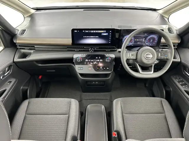 日産 セレナ e－パワー ハイウェイスター V 愛知県 2025(令7)年 0.1万km未満 プリズムホワイト 登録済未使用車/純正12.3インチナビ/（AM/FM/Bluetooth/フルセグTV/USB)/全方位カメラ/プロパイロット/衝突軽減ブレーキ/レーンキープアシスト/オートマチックハイビーム/追従式クルーズコントロール/ブラインドスポットモニター/コーナーセンサー/ETC2.0/ドライブレコーダー/両側パワースライドドア/LEDヘッドライト/スマートキー/スペアキー有/純正16インチアルミホイール