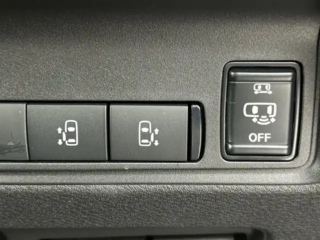 日産 セレナ e－パワー ハイウェイスター V 愛知県 2025(令7)年 0.1万km未満 プリズムホワイト 登録済未使用車/純正12.3インチナビ/（AM/FM/Bluetooth/フルセグTV/USB)/全方位カメラ/プロパイロット/衝突軽減ブレーキ/レーンキープアシスト/オートマチックハイビーム/追従式クルーズコントロール/ブラインドスポットモニター/コーナーセンサー/ETC2.0/ドライブレコーダー/両側パワースライドドア/LEDヘッドライト/スマートキー/スペアキー有/純正16インチアルミホイール