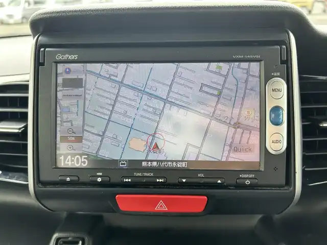 ホンダ Ｎ ＢＯＸ カスタム G ターボ Aパッケージ 熊本県 2014(平26)年 6万km プレミアムホワイトパール 純正ＳＤナビ/・AM/FM/CD/DVD/USB/SD/AUX/iPod/BT/・ワンセグTV/バックカメラ/シティブレーキアクティブシステム/クルーズコントロール/革巻きステアリング/・ステアリングリモコン/オートライト/・HIDライト/・フォグランプ/電動格納ミラー/・ウィンカーミラー/純正アルミホイール/純正フロアマット/スマートキー
