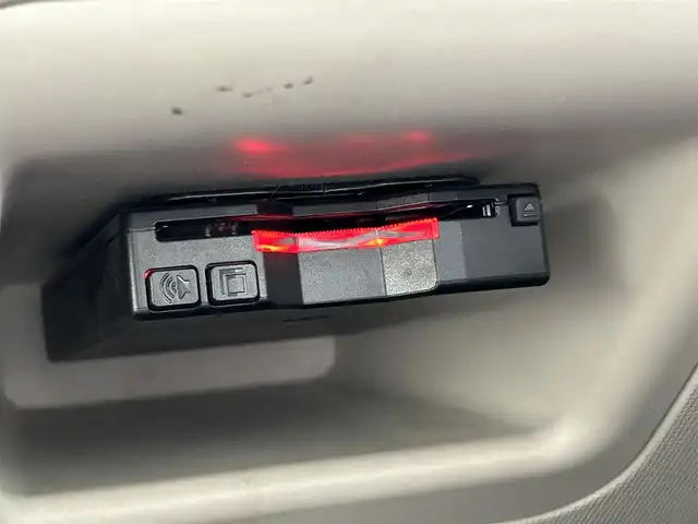トヨタ スペイド F 静岡県 2014(平26)年 6.2万km ホワイトパールクリスタルシャイン 純正SDナビ(NSZT-W64)/　AM FM CD DVD Bluetooth/LEDオートヘッドライト/片側パワースライドドア/純正15インチアルミホイール/ステアリングスイッチ/スマートキー＆プッシュスタート/ドアバイザー/オートエアコン/純正フロアマット/ISOFIX/フルセグTV/バックモニター/ETC/前後社外ドライブレコーダー