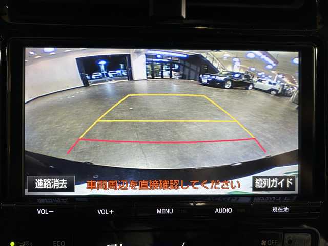 トヨタ プリウス Sセーフティプラス 愛媛県 2018(平30)年 3.8万km アティチュードブラックマイカ ・９型ナビ（フルセグＴＶ・ＢＴ・ＳＤ・ＣＤ・ＤＶＤ・ＦＭ・ＡＭ）/・バックカメラ　/・ＥＴＣ２．０　/・前方ドラレコ　/・レーダークルーズコントロール　/・レーンキープアシスト　/・オートマチックハイビーム　/・衝突軽減ブレーキ/・パーキングアシスト/・スペアキー