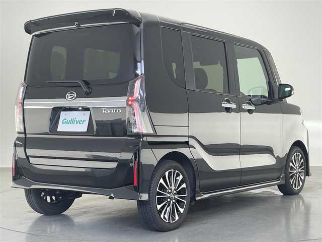 ダイハツ タント カスタム RS 愛知県 2023(令5)年 1.8万km ブラックマイカメタリック 純９型ＤＡ　フルセグＴＶ　Ｂｌｕｅｔｏｏｔｈ　バックカメラ　両側電動スライドドア　スマートアシスト３　フロントメッキ　バックドアメッキ　黒ハーフレザー　ＥＴＣ　衝突軽減　レーダークルコン　スマートキー/電動パーキング/フロントグリルロアガーニッシュ/バックドアスポイラーガーニッシュ