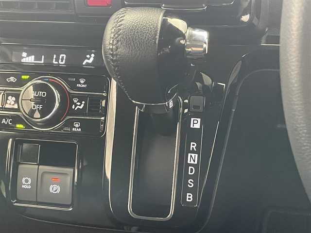 ダイハツ タント カスタム RS 愛知県 2023(令5)年 1.8万km ブラックマイカメタリック 純９型ＤＡ　フルセグＴＶ　Ｂｌｕｅｔｏｏｔｈ　バックカメラ　両側電動スライドドア　スマートアシスト３　フロントメッキ　バックドアメッキ　黒ハーフレザー　ＥＴＣ　衝突軽減　レーダークルコン　スマートキー/電動パーキング/フロントグリルロアガーニッシュ/バックドアスポイラーガーニッシュ