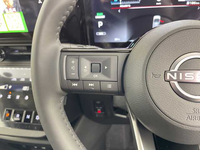 日産 セレナ e－4ORCE ハイウェイスターV 道央・札幌 2025(令7)年 0.1千km プリズムホワイト ・4WD/e-4ORCE　/・プロパイロット/・アドバンスドドライブアシストディスプレイ（12.3インチ）/・NissanConnectナビゲーションシステム（地デジ内蔵）/・インテリジェントアラウンドビューモニター/・HDMI・USB・Bluetooth/・アダプティブLEDヘッドライトシステム/・オートハイビーム/・インテリジェントルームミラー/・インターフェースディスプレイ/・両側パワースライドドア/・前席シートヒーター/・ステアリングヒーター/・ワイヤレス充電器/・ETC2.0（ビルトインタイプ）/・ドライブレコーダー（前後セット）/・後席専用フリップダウンモニター/・寒冷地仕様