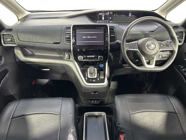 日産 セレナ e-パワー オーテック セーフティPKG 大阪府 2019(平31)年 1.7万km ダイヤモンドブラック ProPILOT 純正ナビ(フルセグ/DVD再生/Bluetooth) 360カメラ デジタルインナーミラー 衝突軽減 レーダークルコン クリアランスソナー パークアシスト シート＆ハンドルヒーター