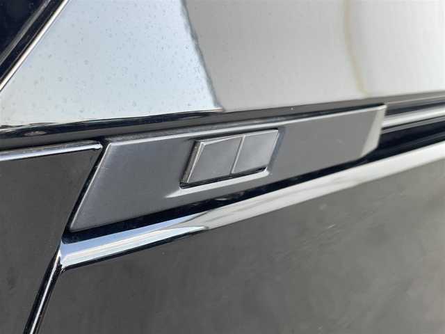 トヨタ ヴォクシー S－Z 福岡県 2022(令4)年 2.9万km アティチュードブラックマイカ 快適利便パッケージｈｉｇｈ　/１０．５インチディスプレイオーディオプラス　/１４型後席有機ＥＬディスプレイ　/パワーバックドア　/ユニバーサルステップ　/ハーフレザーシート　/後席オットマン　/両側パワースライドＤ/CD/DVD/ETC2.0/Bluetooth/フルセグTV/純正17インチアルミホイール/シートヒーター/レーダークルーズコントロール