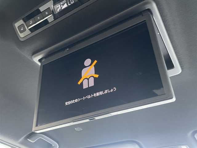 トヨタ ヴォクシー S－Z 福岡県 2022(令4)年 2.9万km アティチュードブラックマイカ 快適利便パッケージｈｉｇｈ　/１０．５インチディスプレイオーディオプラス　/１４型後席有機ＥＬディスプレイ　/パワーバックドア　/ユニバーサルステップ　/ハーフレザーシート　/後席オットマン　/両側パワースライドＤ/CD/DVD/ETC2.0/Bluetooth/フルセグTV/純正17インチアルミホイール/シートヒーター/レーダークルーズコントロール