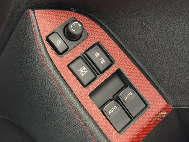 トヨタ ８６ GT 福岡県 2014(平26)年 7.2万km ライトニングレッド モデリスタエアロ　/社外ナビ（Ｂｌｕｅｔｏｏｔｈ，フルセグＴＶ）　/バックカメラ　/ＥＴＣ　/横滑り防止　/プッシュスタート　/スマートキー　/純正フロアマット　/オートライト　/社外１８インチアルミホイール　/６ＭＴ/GReddy車高調/TOM`ｓリアテールランプ