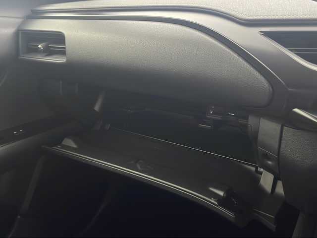 レクサス ＵＸ 250h 栃木県 2020(令2)年 4.5万km ソニックチタニウム 純正ナビ/（フルセグ/BT/CD/DVD/AM/FM)/バックカメラ/プリクラッシュセーフティ/車線逸脱警報機能/先行車発進お知らせ機能/パーキングサポートブレーキ/レーダークルーズコントロール/クリアランスソナー/ETC2.0/ドライブレコーダー/電格ウィンカーミラー/純正LEDヘッドライト/オートライト/保証書/取扱説明書