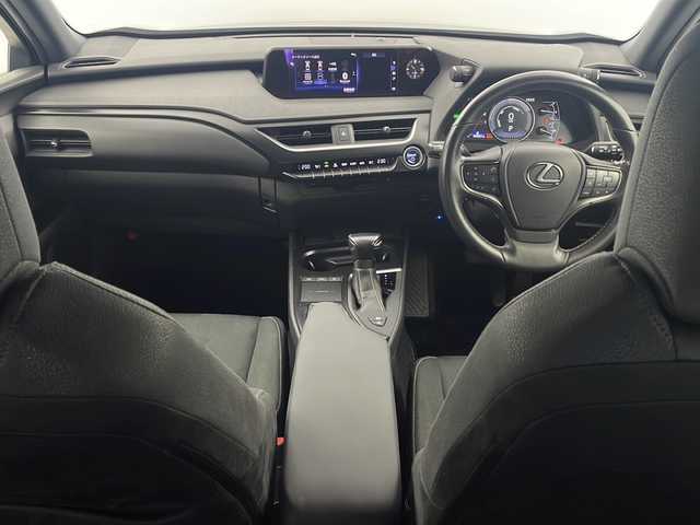 レクサス ＵＸ 250h 栃木県 2020(令2)年 4.5万km ソニックチタニウム 純正ナビ/（フルセグ/BT/CD/DVD/AM/FM)/バックカメラ/プリクラッシュセーフティ/車線逸脱警報機能/先行車発進お知らせ機能/パーキングサポートブレーキ/レーダークルーズコントロール/クリアランスソナー/ETC2.0/ドライブレコーダー/電格ウィンカーミラー/純正LEDヘッドライト/オートライト/保証書/取扱説明書