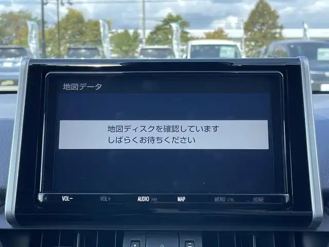 トヨタ ＲＡＶ４ アドベンチャー オフロードPKG 道央・札幌 2022(令4)年 3.6万km アティチュードブラックマイカ ４WD/ワンオーナー/寒冷地仕様/純正ディーラーOPナビ/AM/FM/BT/SD/フルセグ/トヨタセーフティセンス/衝突被害軽減ブレーキ/横滑り防止装置/レーダークルーズコントロール/レーンキープアシスト/ダウンヒルアシストコントロール/クリアランスソナー/ブラインドスポットモニター/ECOMODE/SPORTMODE/SNOWMODE/D席パワーシート/メモリーシート/前席シートヒーター/前席エアシート/レザーシート/革巻きステアリング/ステアリングリモコン/ハンドルヒーター/電動パーキング/ブレーキホールド/自動防眩ミラー/MTモード付AT/プッシュスタート/スマートキー/LEDヘッドライト/フォグランプ/オートライト/オートハイビーム/電動格納ミラー/ウィンカーミラー/純正フロアマット/ドアバイザー/スペアキー