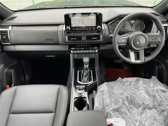 三菱 トライトン GSR 千葉県 2024(令6)年 0.3万km グレーＭ ・ワンオーナー/・純正9インチナビ/・全方位カメラ/・フルセグTV/・純正ベッドライナー/・ルーフレール /・黒革シート/・前席シートヒーター/・D席パワーシート/・ステアリングヒーター/・e-Assist/・レーダークルコン /・障害物センサー/・BSM/・アイドリングストップ/・ETC/・純正ドアバイザー/フロアマット