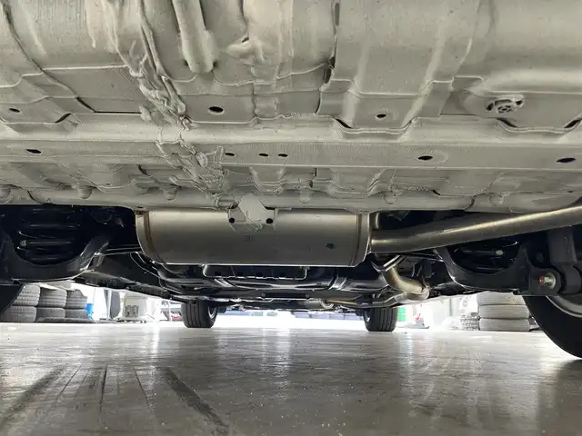 ホンダ ステップワゴン スパーダ eHEV 熊本県 2023(令5)年 0.9万km クリスタルブラックパール 純正8インチナビ/(Bluetooth/CD/DVD/USB/SD/フルセグTV)/ホンダセンシング/・衝突軽減ブレーキ（CMBS）/・誤発進抑制機能/・後方誤発進抑制機能/・近距離衝突軽減ブレーキ/・歩行者事故低減ステアリング/・路外逸脱抑制機能/・渋滞追従機能付アダプティブクルーズコントロール/・車線維持支援システム（LKAS）/・トラフィックジャムアシスト（渋滞運転支援機能）/・先行車発進お知らせ機能/・標識認識機能/・オートマチックハイビーム/・アダプティブドライビングビーム/バックカメラ/クリアランスソナー/ブラインドスポットインフォメーション/LEDヘッドライト/両側パワースライドドア/パワーバックドア/ハーフレザーシート/D/Nシートヒーター/二列目オットマン/電動パーキングブレーキ/オートブレーキホールド/パドルシフト/純正フロアマット/ドアバイザー/プッシュスタート/スマートキー/ステアリングリモコン