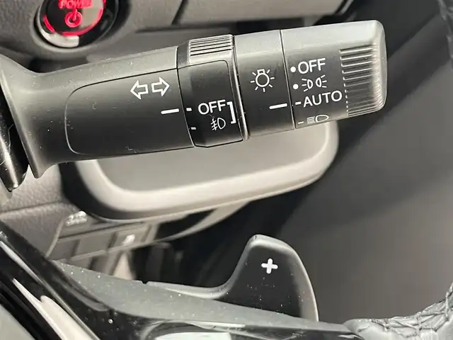 ホンダ ステップワゴン スパーダ eHEV 熊本県 2023(令5)年 0.9万km クリスタルブラックパール 純正8インチナビ/(Bluetooth/CD/DVD/USB/SD/フルセグTV)/ホンダセンシング/・衝突軽減ブレーキ（CMBS）/・誤発進抑制機能/・後方誤発進抑制機能/・近距離衝突軽減ブレーキ/・歩行者事故低減ステアリング/・路外逸脱抑制機能/・渋滞追従機能付アダプティブクルーズコントロール/・車線維持支援システム（LKAS）/・トラフィックジャムアシスト（渋滞運転支援機能）/・先行車発進お知らせ機能/・標識認識機能/・オートマチックハイビーム/・アダプティブドライビングビーム/バックカメラ/クリアランスソナー/ブラインドスポットインフォメーション/LEDヘッドライト/両側パワースライドドア/パワーバックドア/ハーフレザーシート/D/Nシートヒーター/二列目オットマン/電動パーキングブレーキ/オートブレーキホールド/パドルシフト/純正フロアマット/ドアバイザー/プッシュスタート/スマートキー/ステアリングリモコン